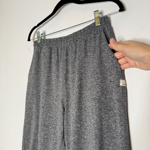Vuori Boyfriend Joggers Heather Gray Size S - Picture 3 of 8